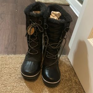 Brand new winter boots